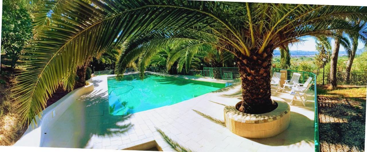 Agriturismo Poggio Al Pino مونتيلوبو فيورنتينو المظهر الخارجي الصورة