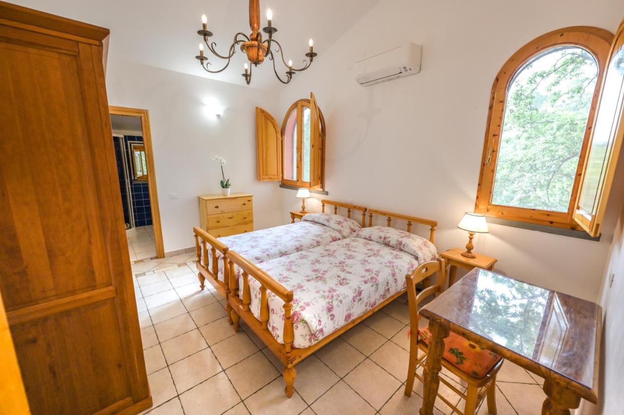Agriturismo Poggio Al Pino مونتيلوبو فيورنتينو المظهر الخارجي الصورة