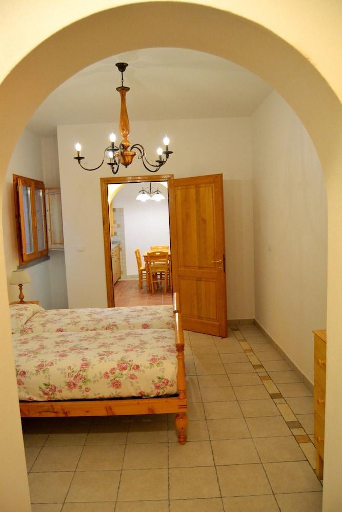 Agriturismo Poggio Al Pino مونتيلوبو فيورنتينو المظهر الخارجي الصورة