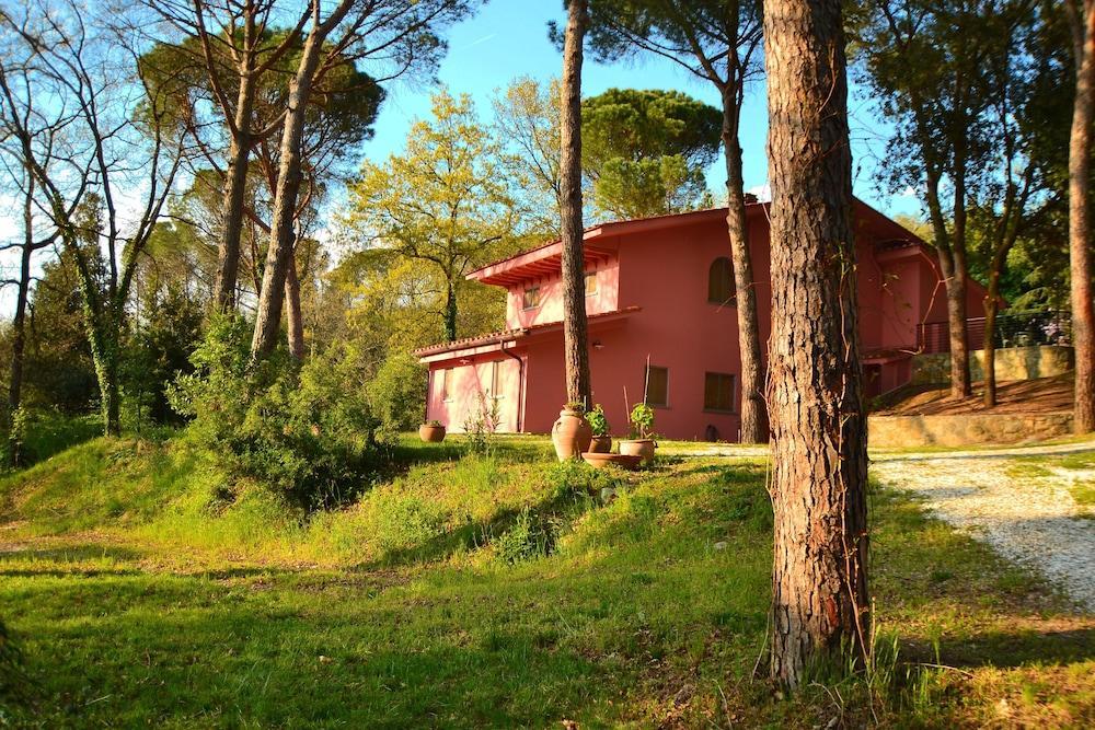 Agriturismo Poggio Al Pino مونتيلوبو فيورنتينو المظهر الخارجي الصورة