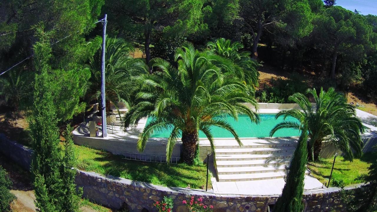 Agriturismo Poggio Al Pino مونتيلوبو فيورنتينو المظهر الخارجي الصورة