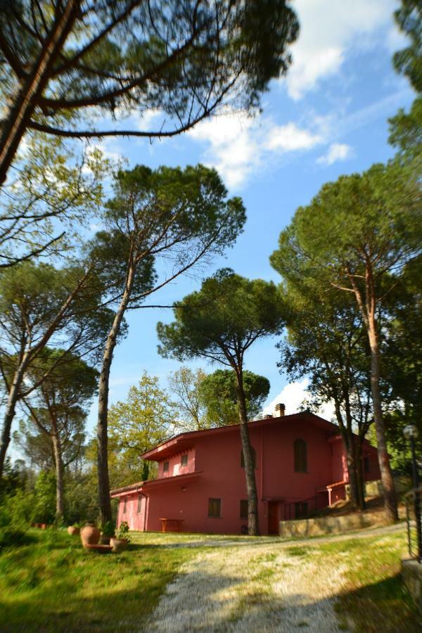 Agriturismo Poggio Al Pino مونتيلوبو فيورنتينو المظهر الخارجي الصورة